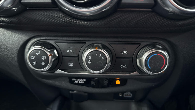 Nissan Juke 1.0 DiG-T Acenta 5dr Petrol Hatchback